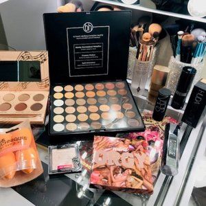 Make Up Grab Bag